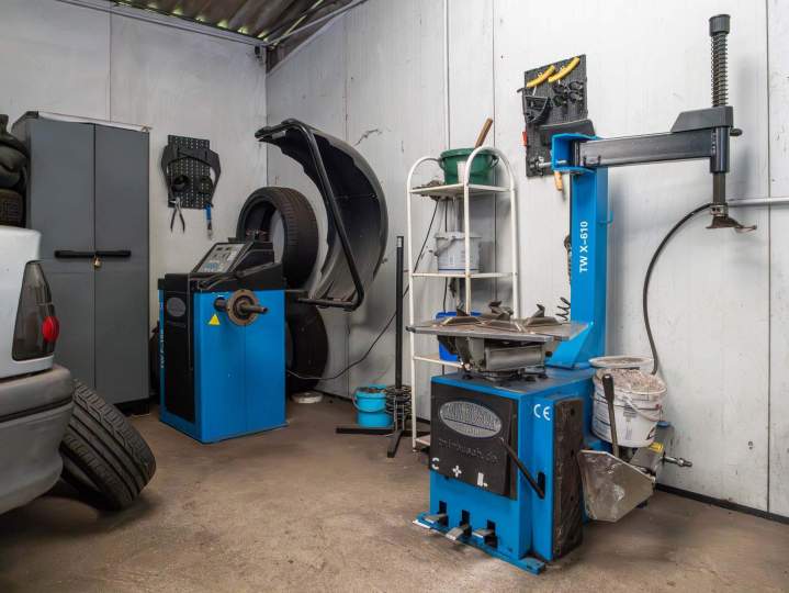 Outils de garage complets Saint-Gervais-la-Forêt